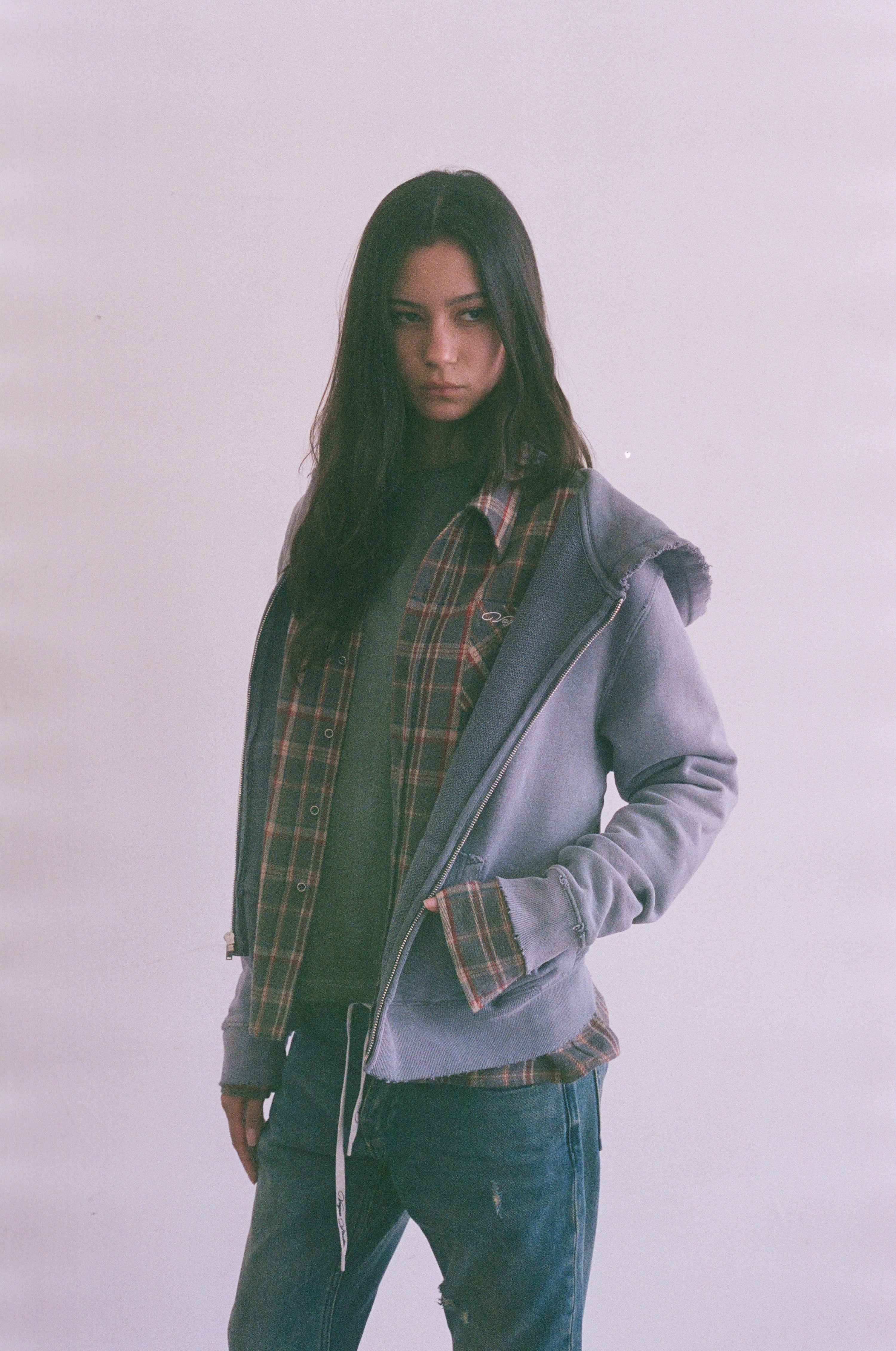 STUDIO ZIP-UP [SUNBEAT GREY]