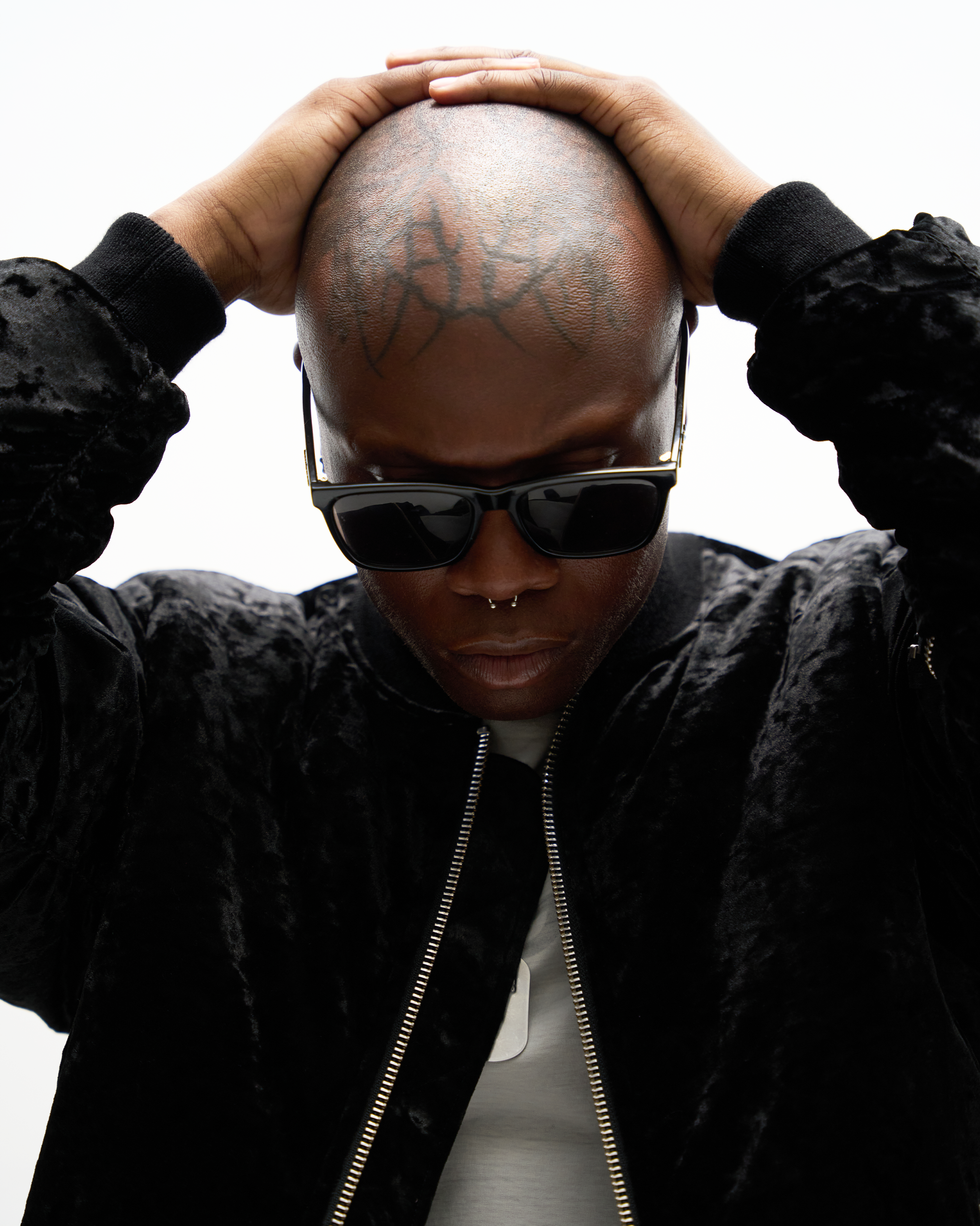 CRUSHED VELVET BOMBER [BLACK]