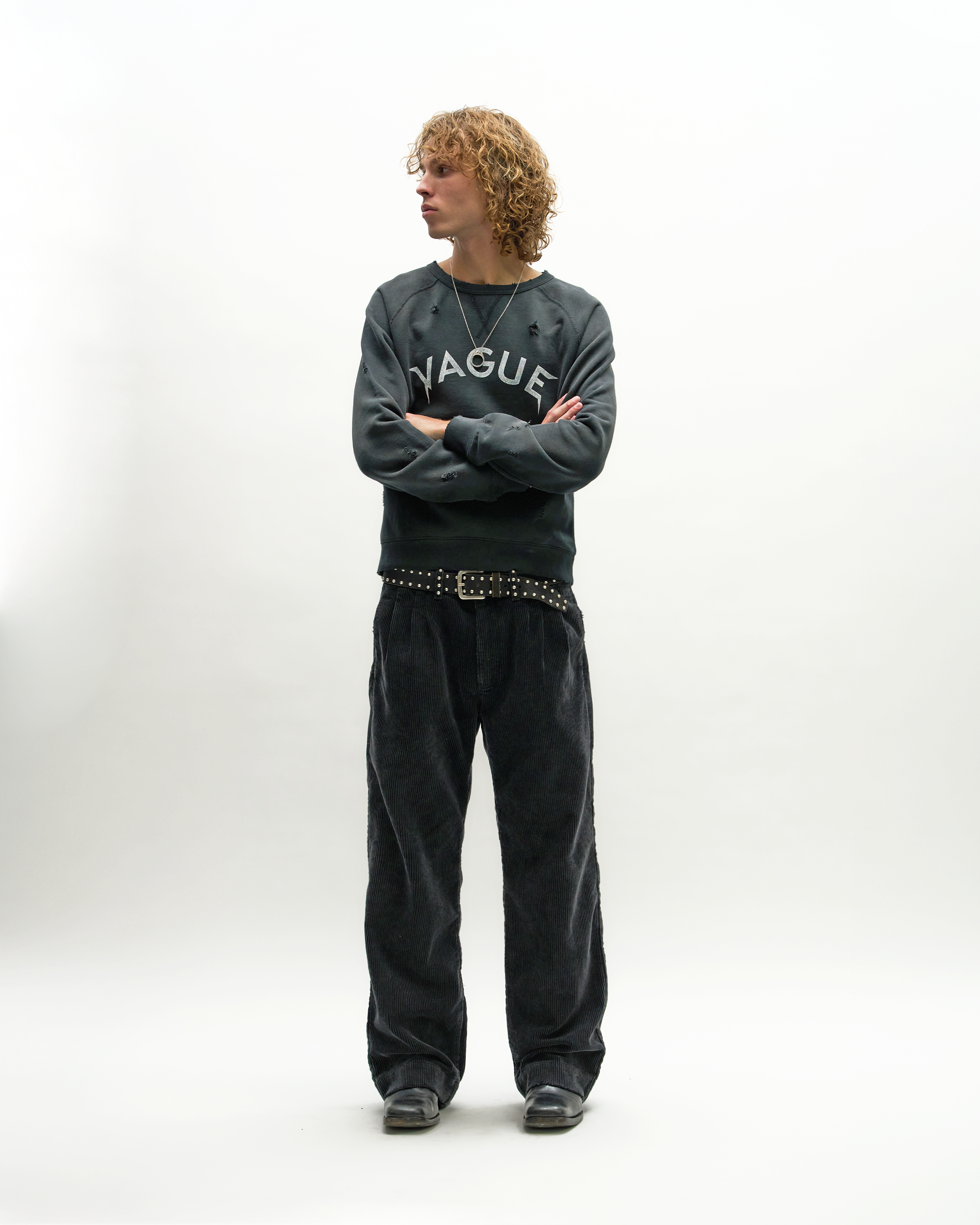 PLEATED CORDUROY TROUSERS [SUNBEAT BLACK]