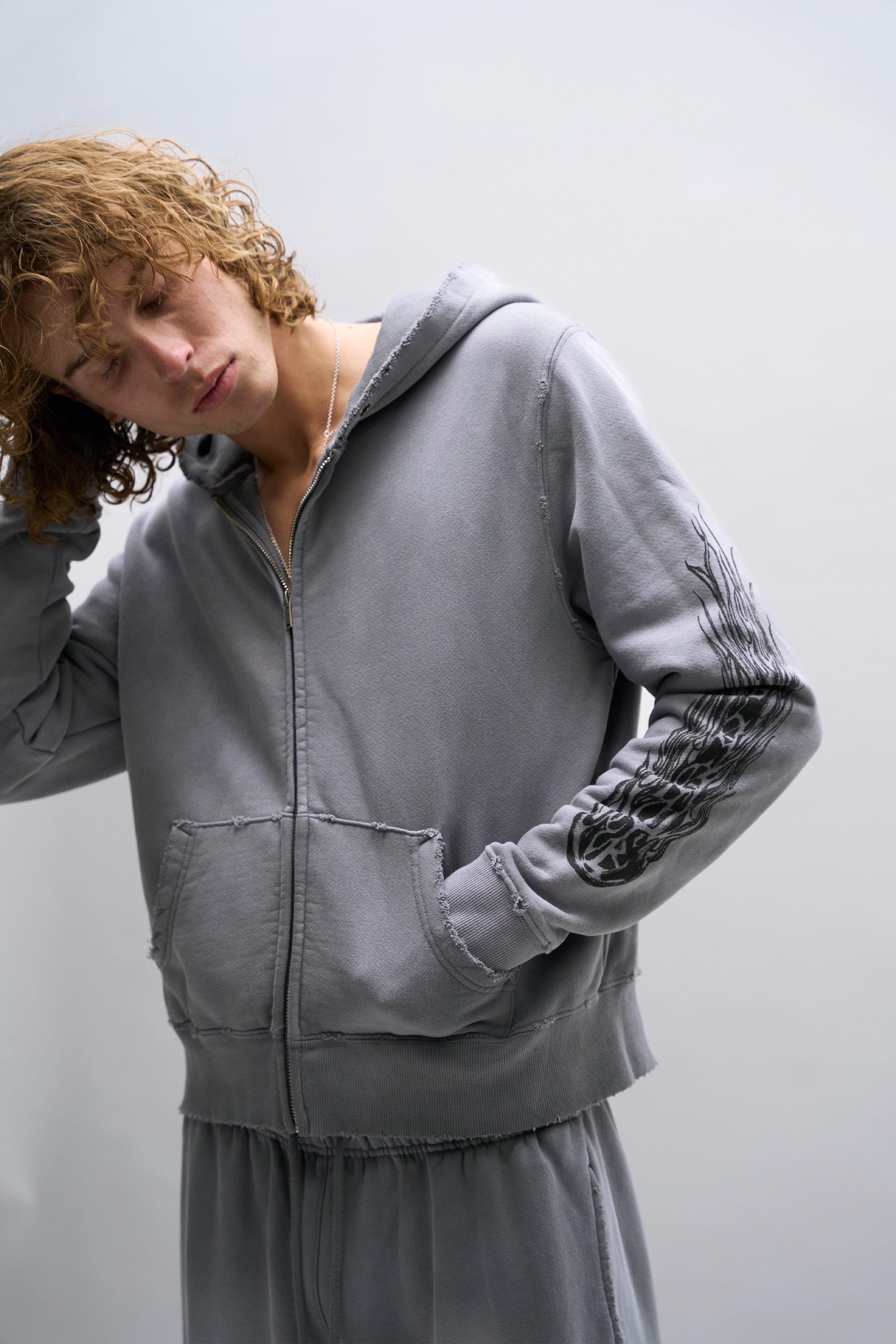 THRASH ZIP-UP [GREY]