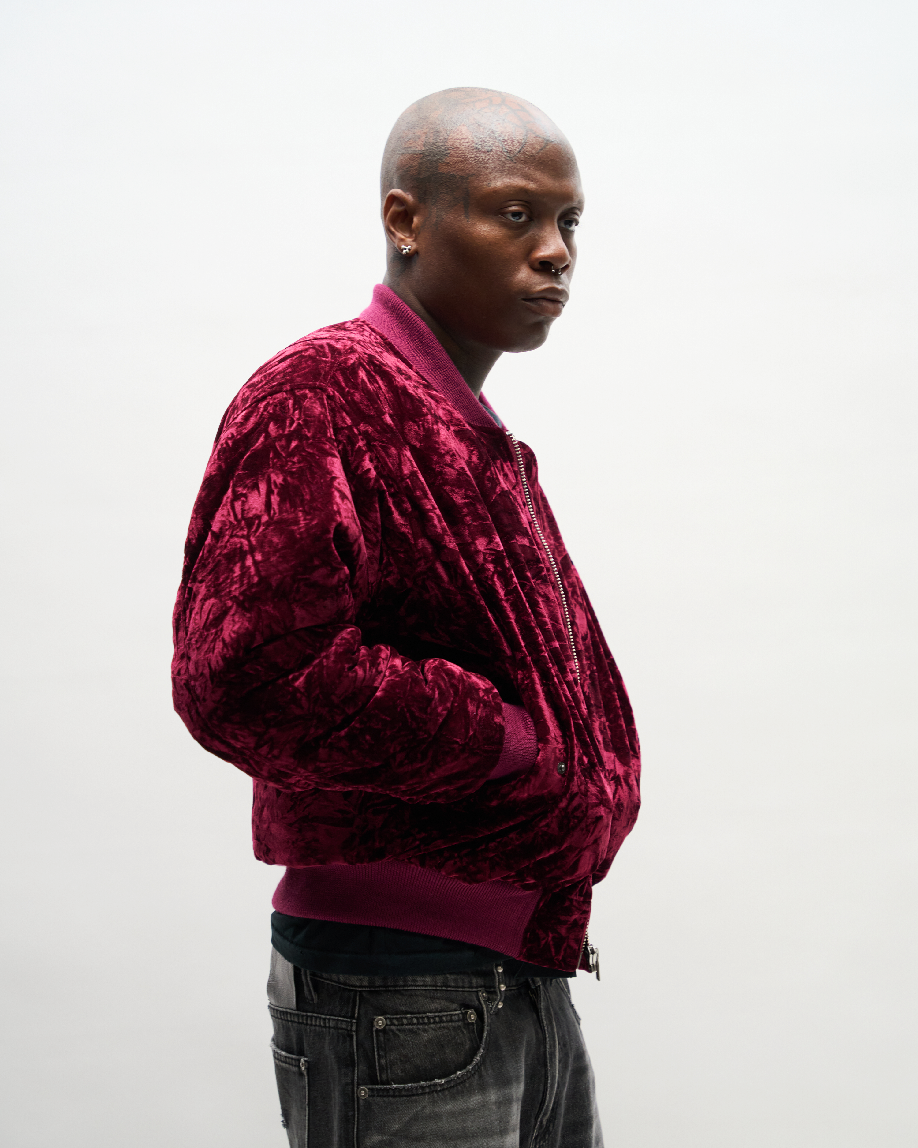 CRUSHED VELVET BOMBER [MERLOT]