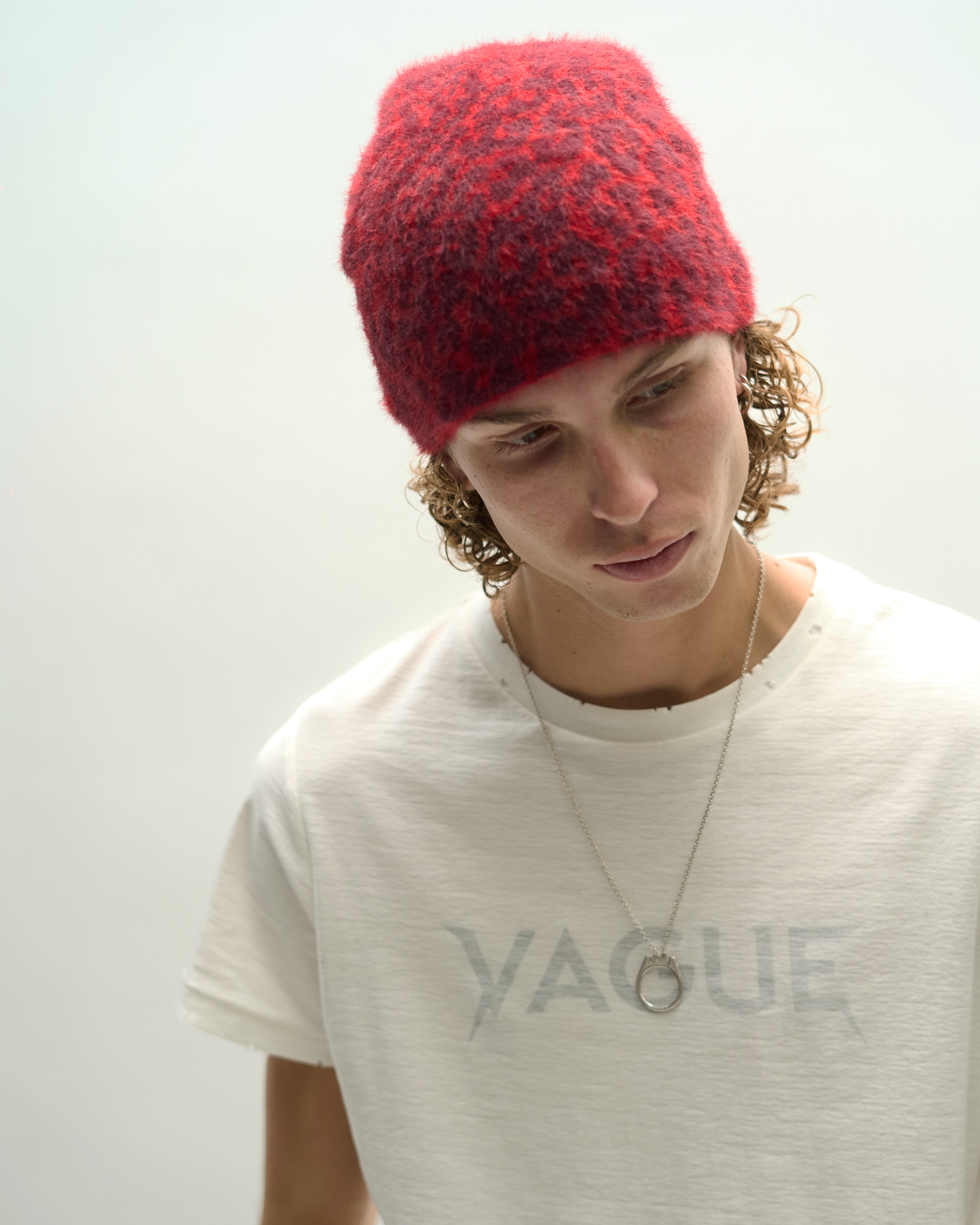 LEOPARD SHAG BEANIE [MAROON]