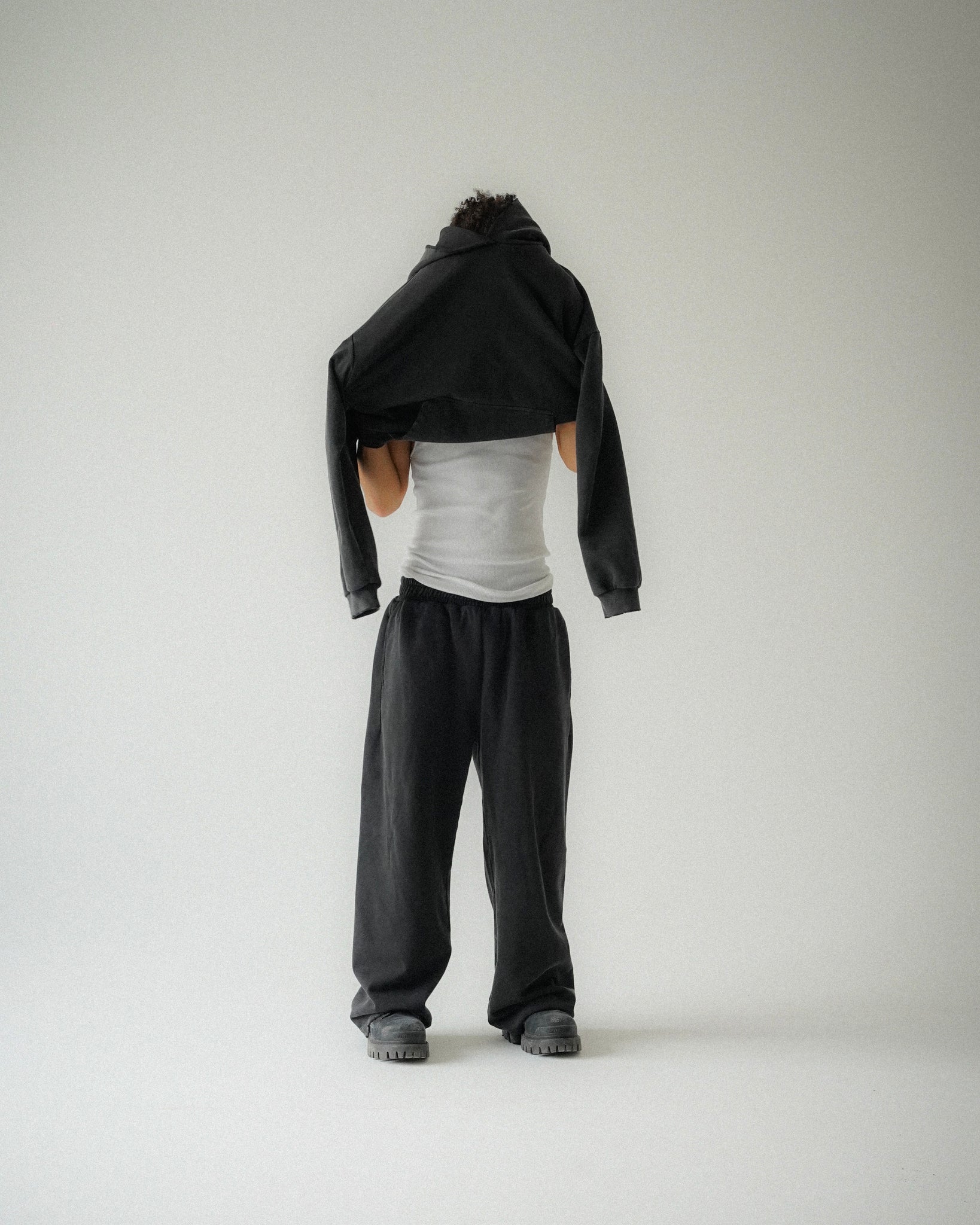 BLANK HOODIE [BLACK]