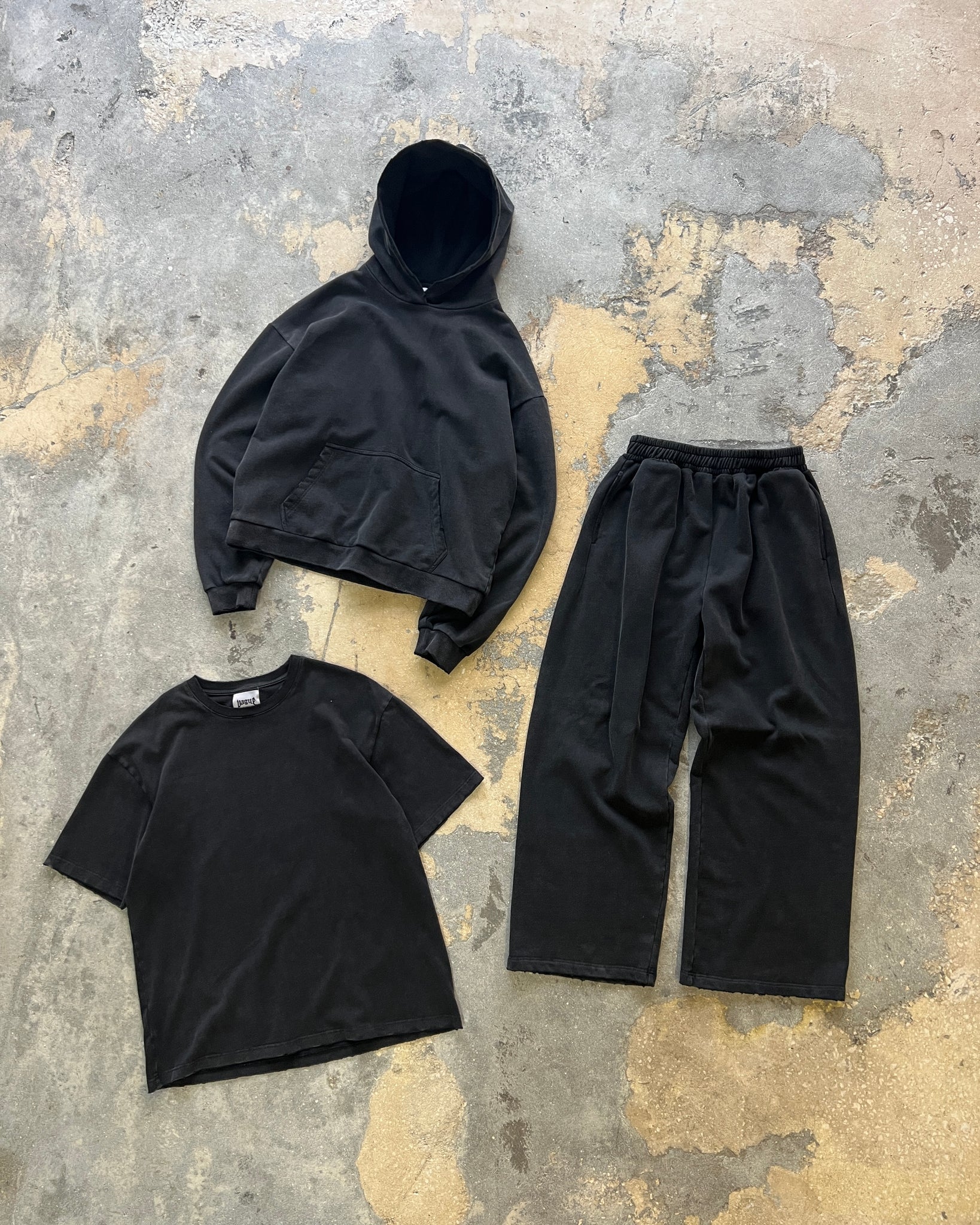 BLANK SWEATPANTS [BLACK]