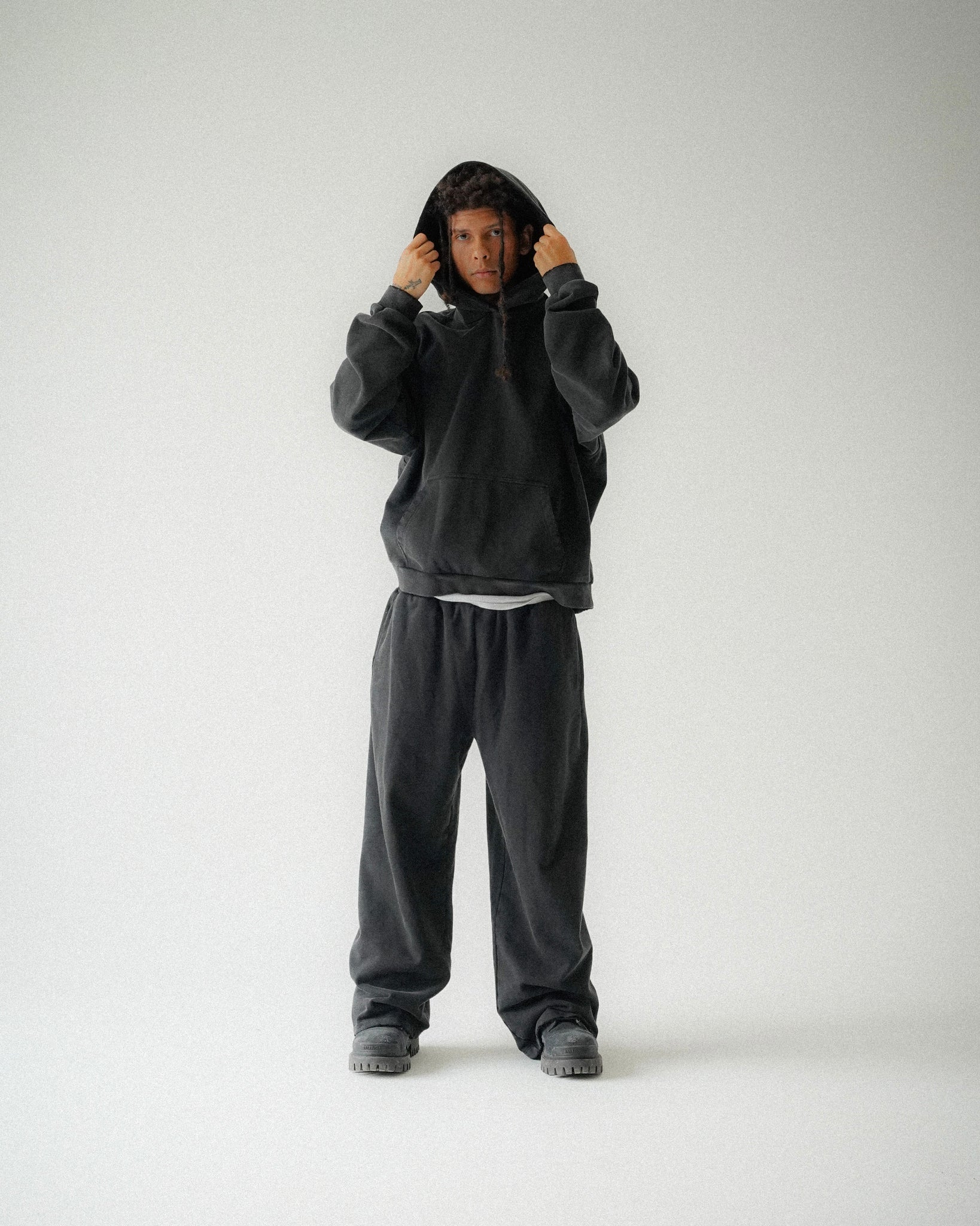 BLANK HOODIE [BLACK]