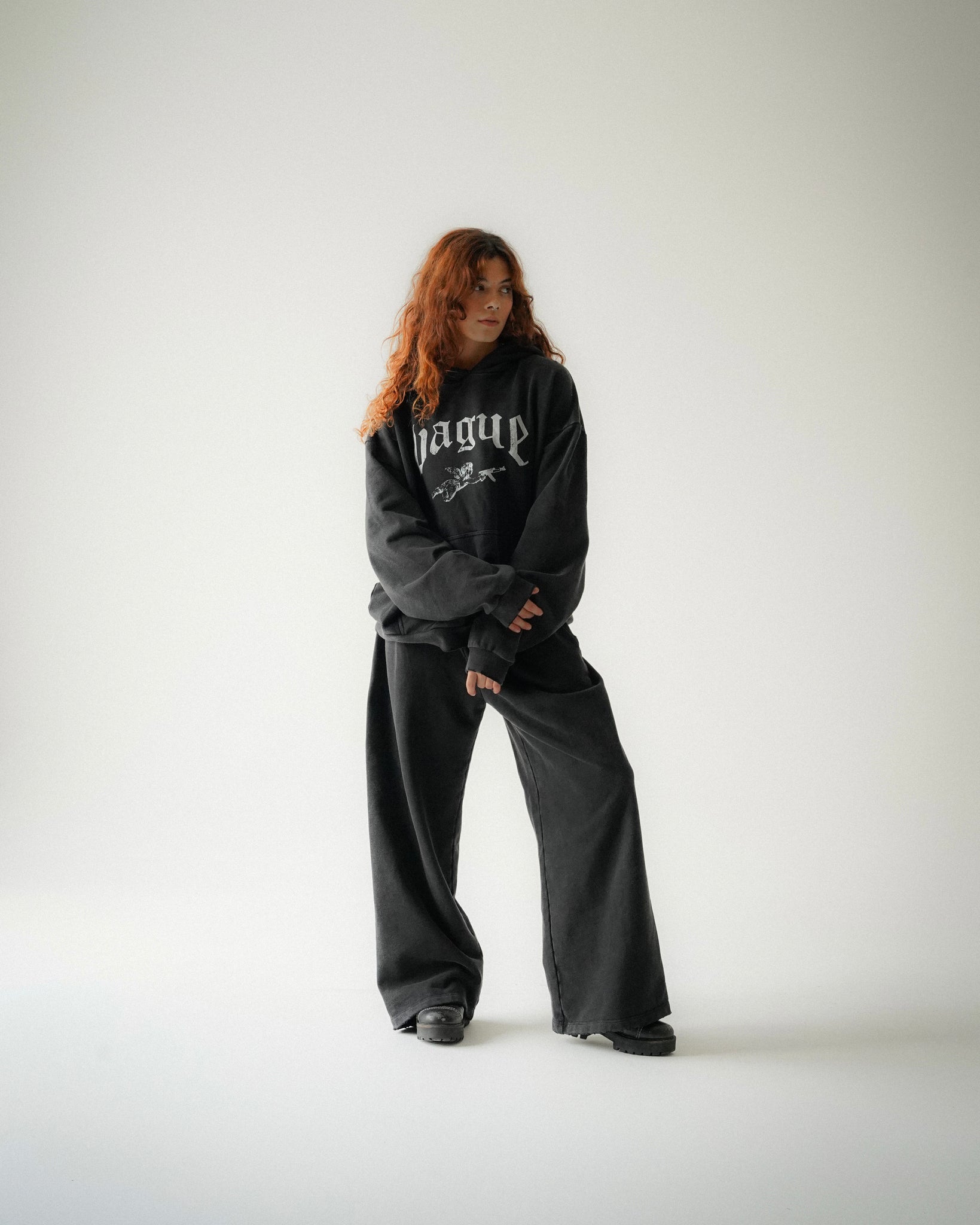 BLANK SWEATPANTS [BLACK]