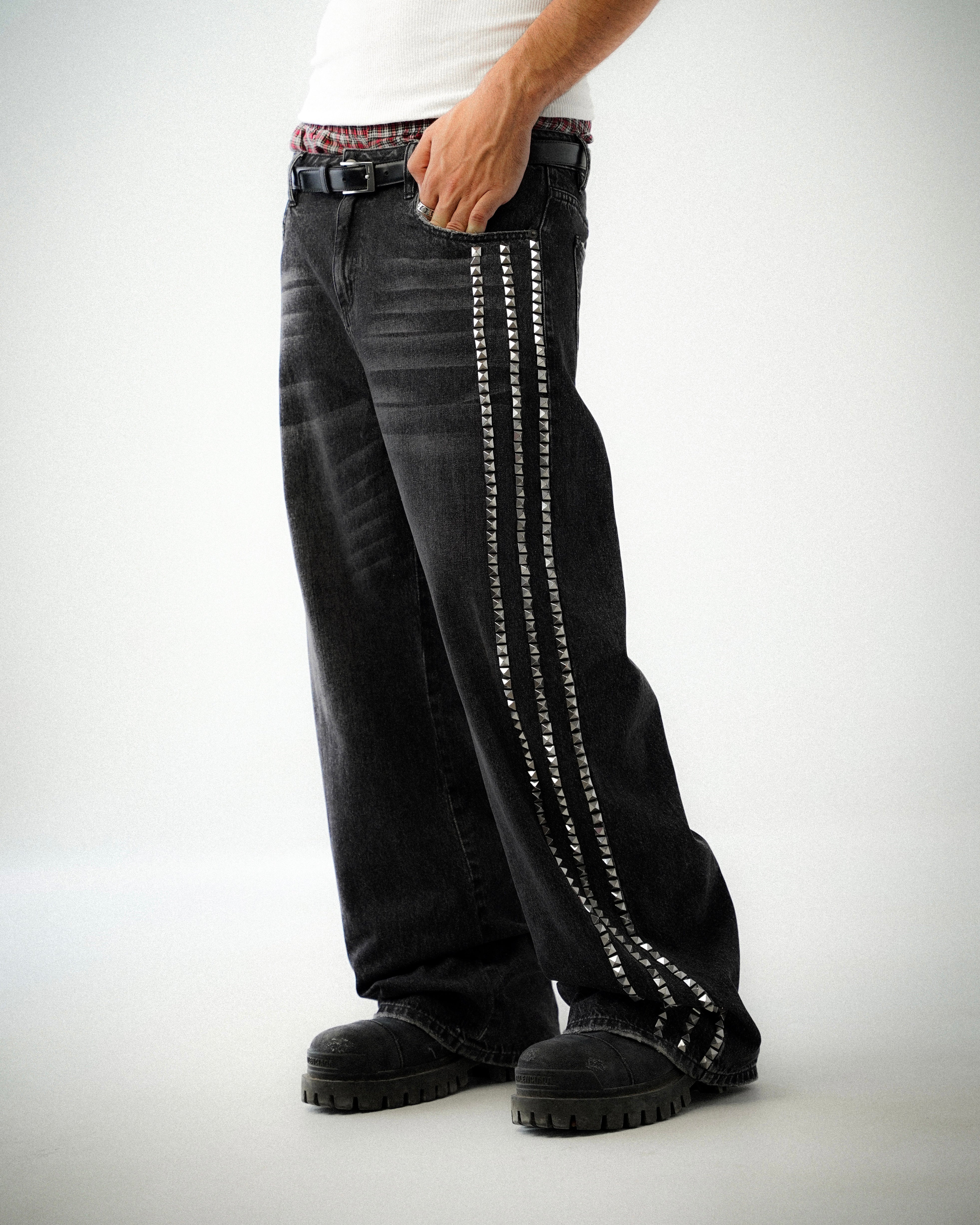 【YOURNUS】Black Track Over Wide Denim TRACKSTAR DENIM [BLACK] – VAGUE Studios
