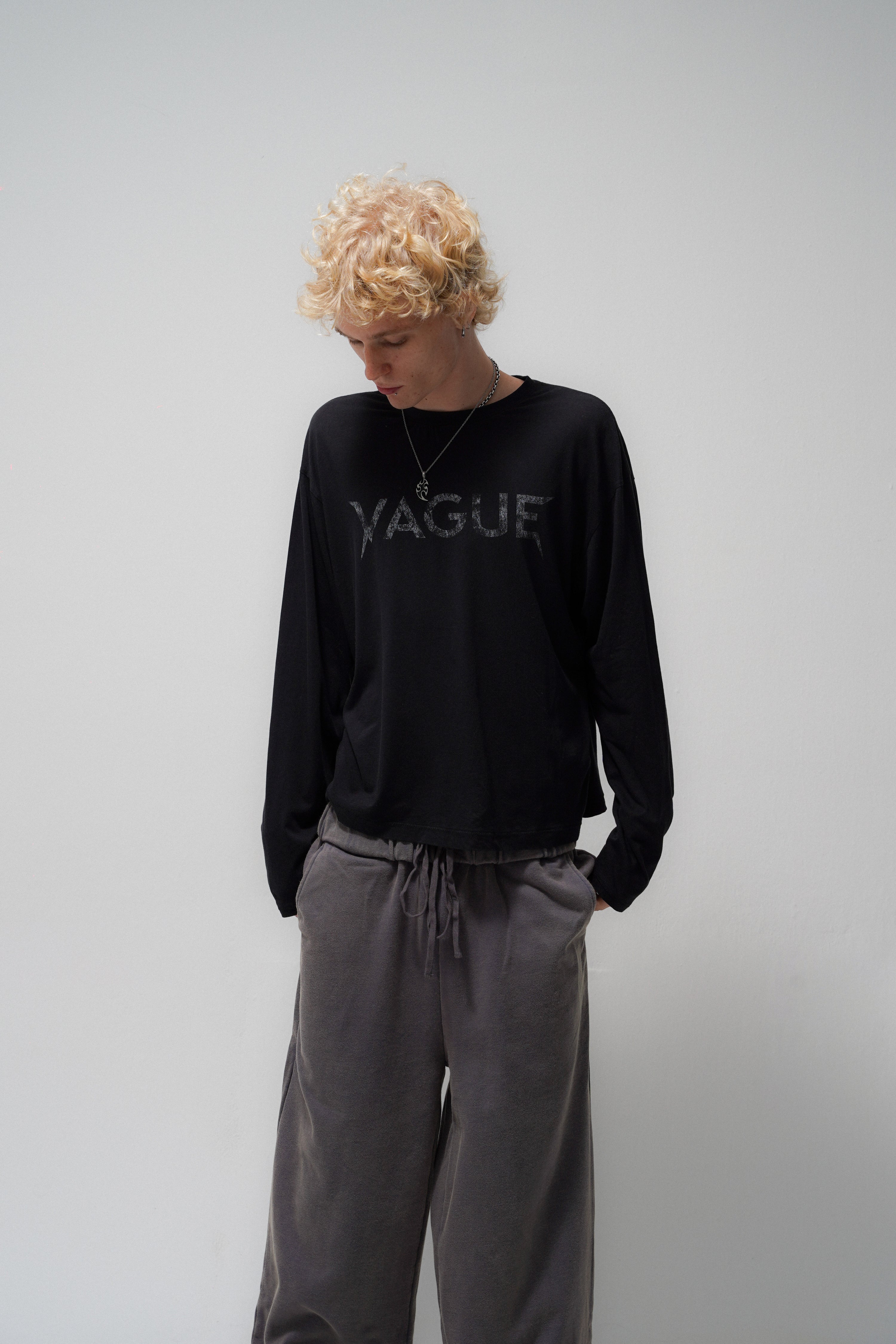 LOGO LONGSLEEVE [BLACK]