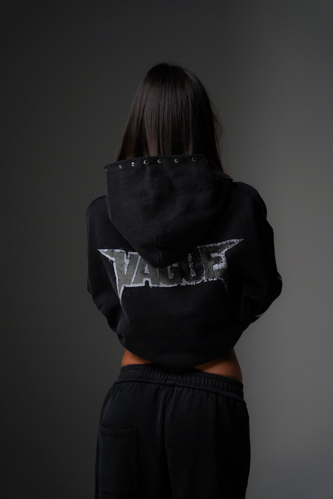 2C STAR STUDDED HOODIE [BLACK]