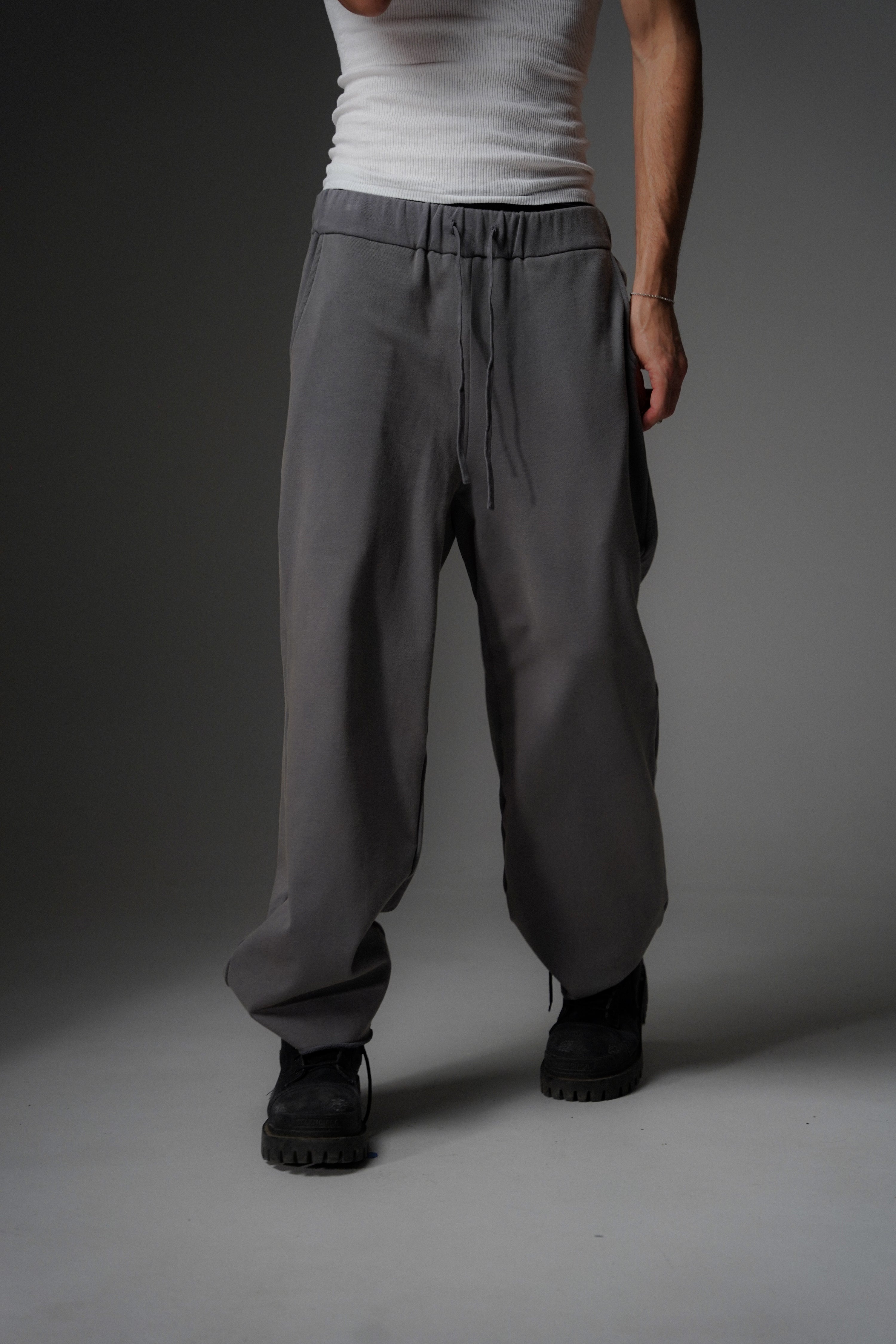 STUDIO SWEATPANTS [VINTAGE GREY]