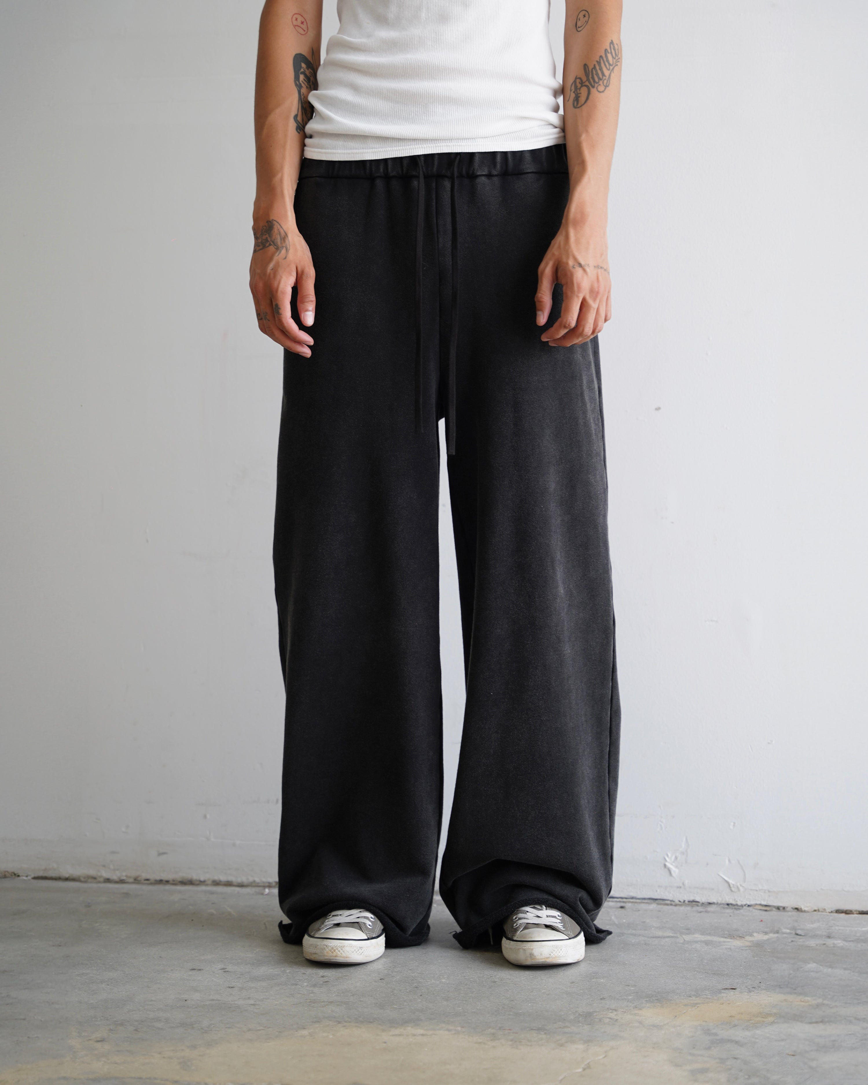 STUDIO SWEATPANTS [VINTAGE BLACK]