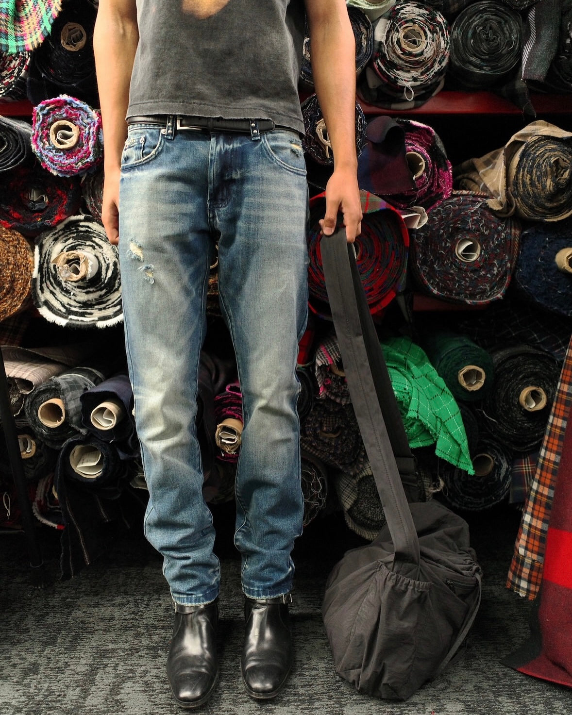 SVELTE SLIM DENIM [STONES' WASH]