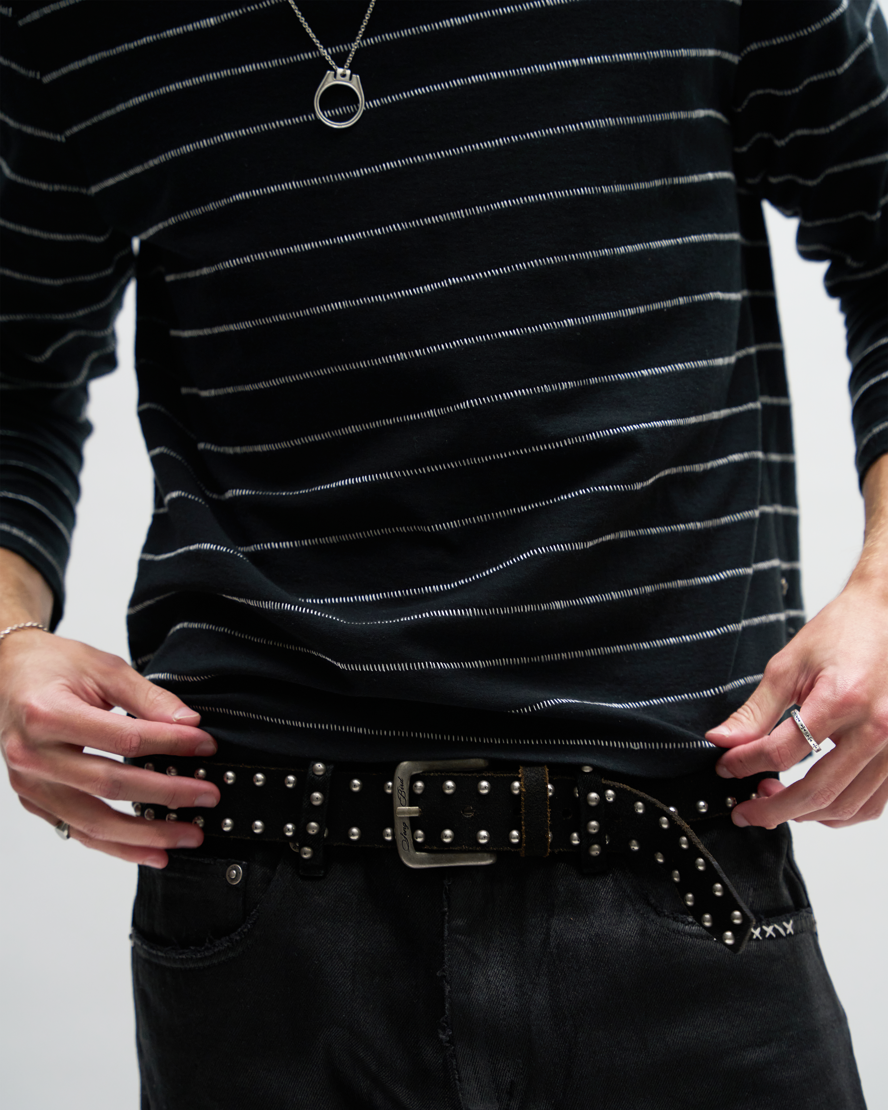 SONGBIRD STUDDED BELT [CRACKED BLACK]