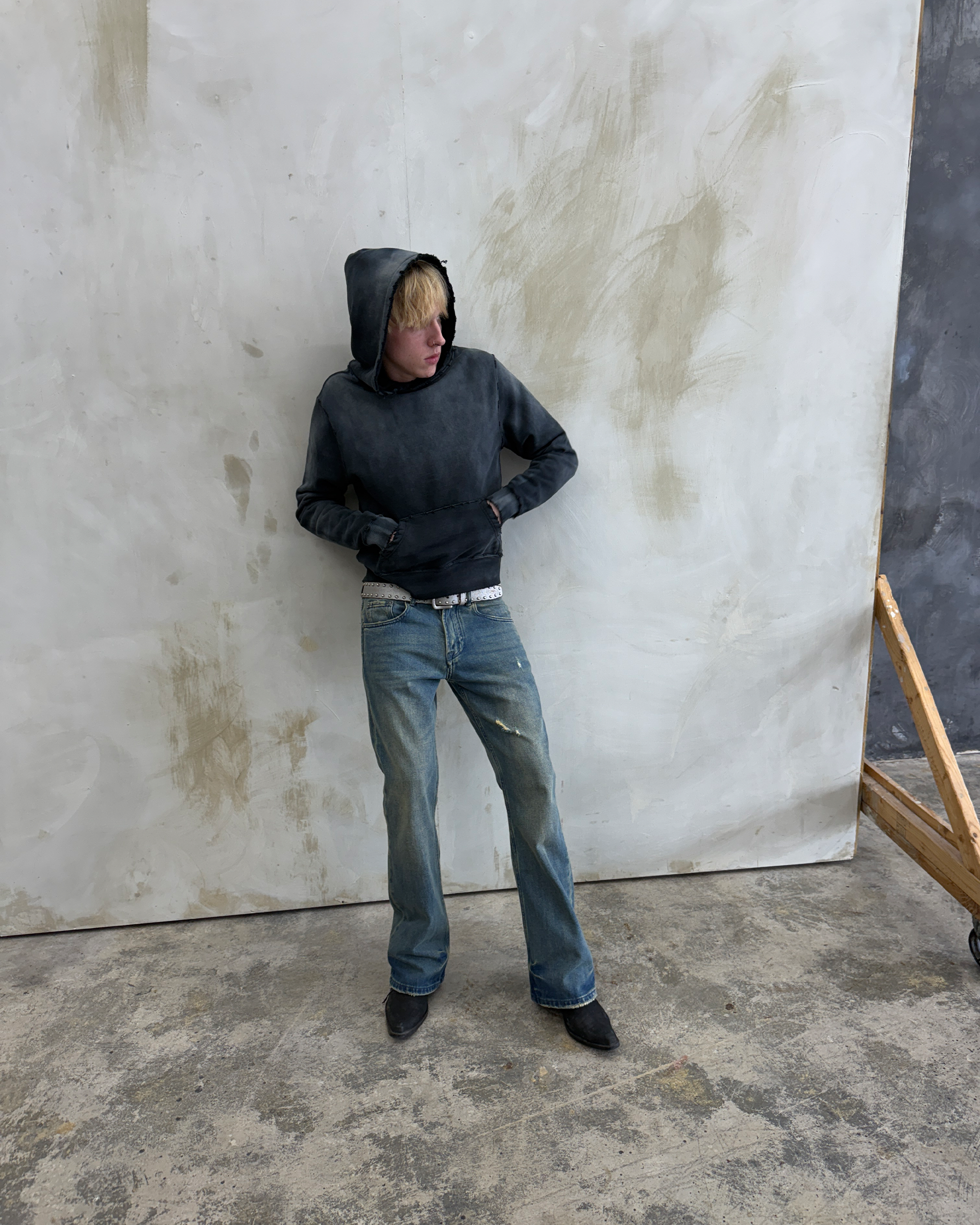 CIGARETTE BOOTCUT DENIM [BRUISED]