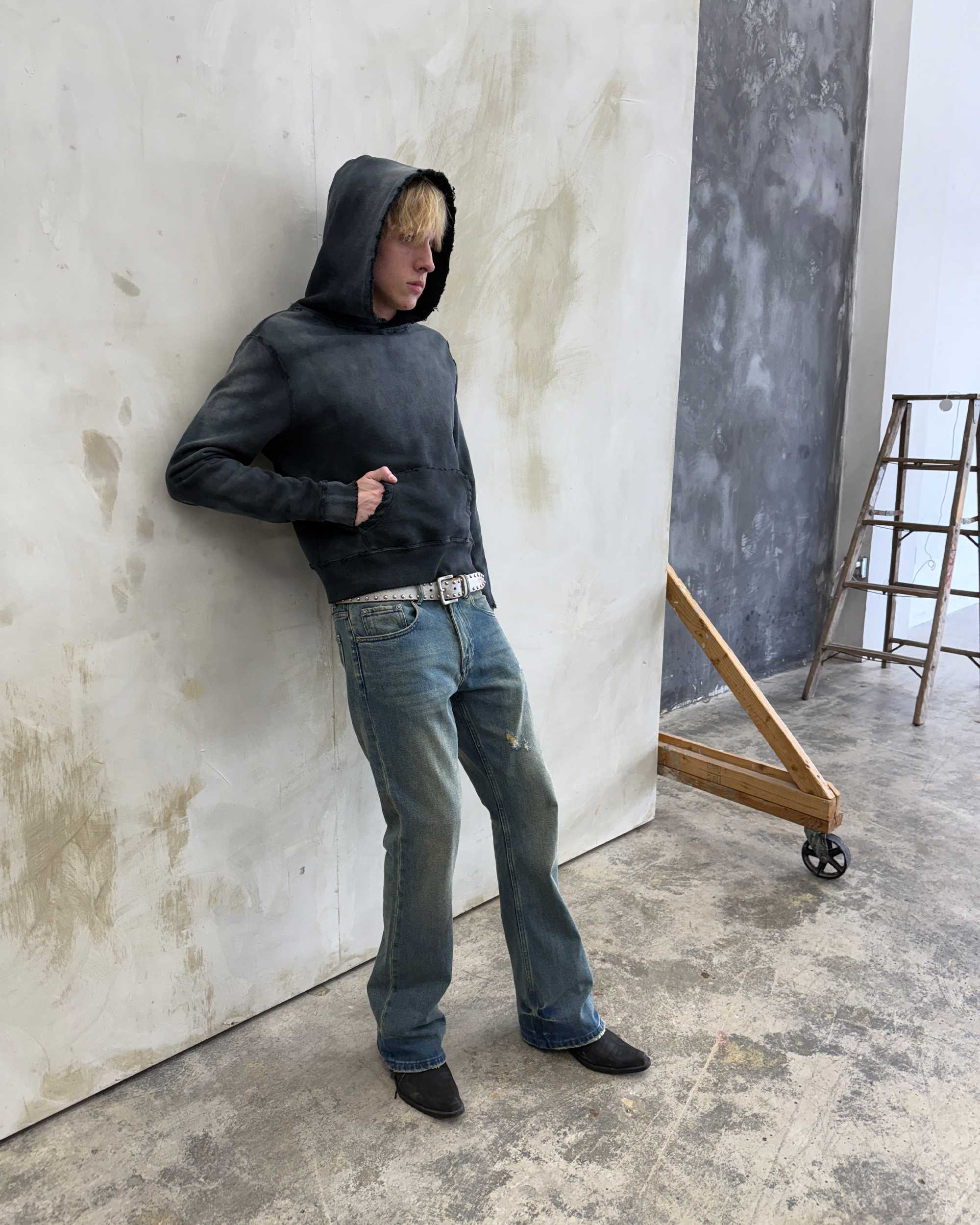 CIGARETTE BOOTCUT DENIM [BRUISED]