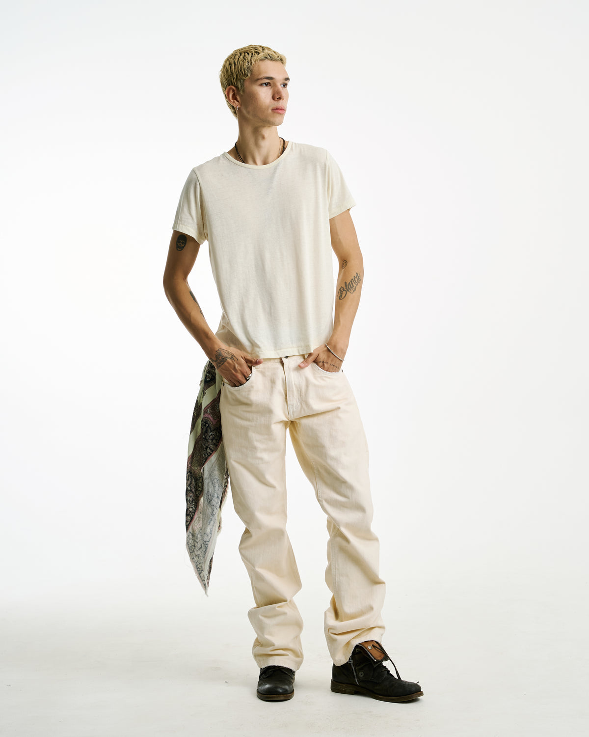 BLOWOUT TEE [OFF WHITE]