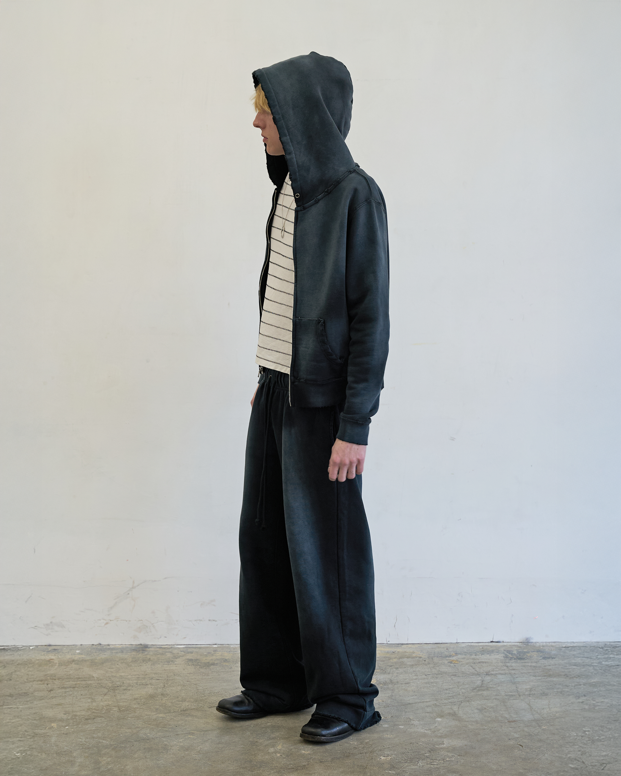 STUDIO ZIP-UP [SUNBEAT BLACK]