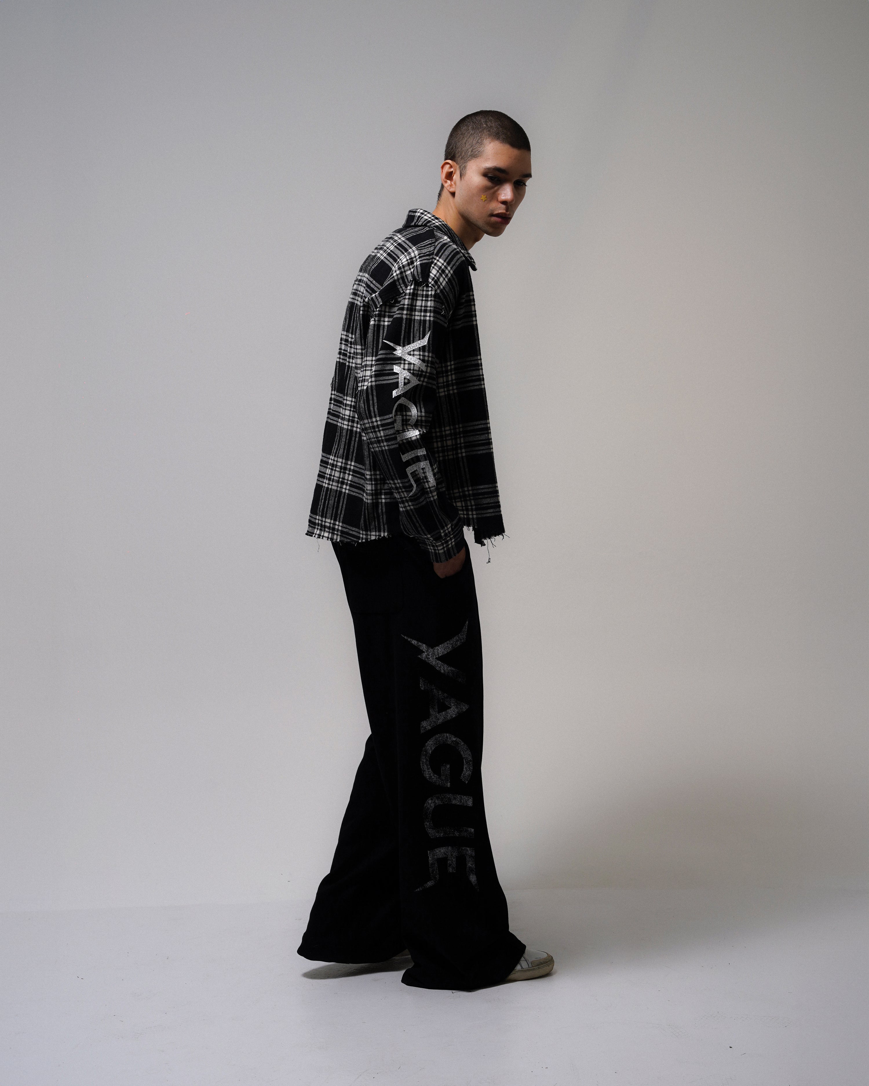 PLEATED LOGO SWEATPANTS [BLACK]