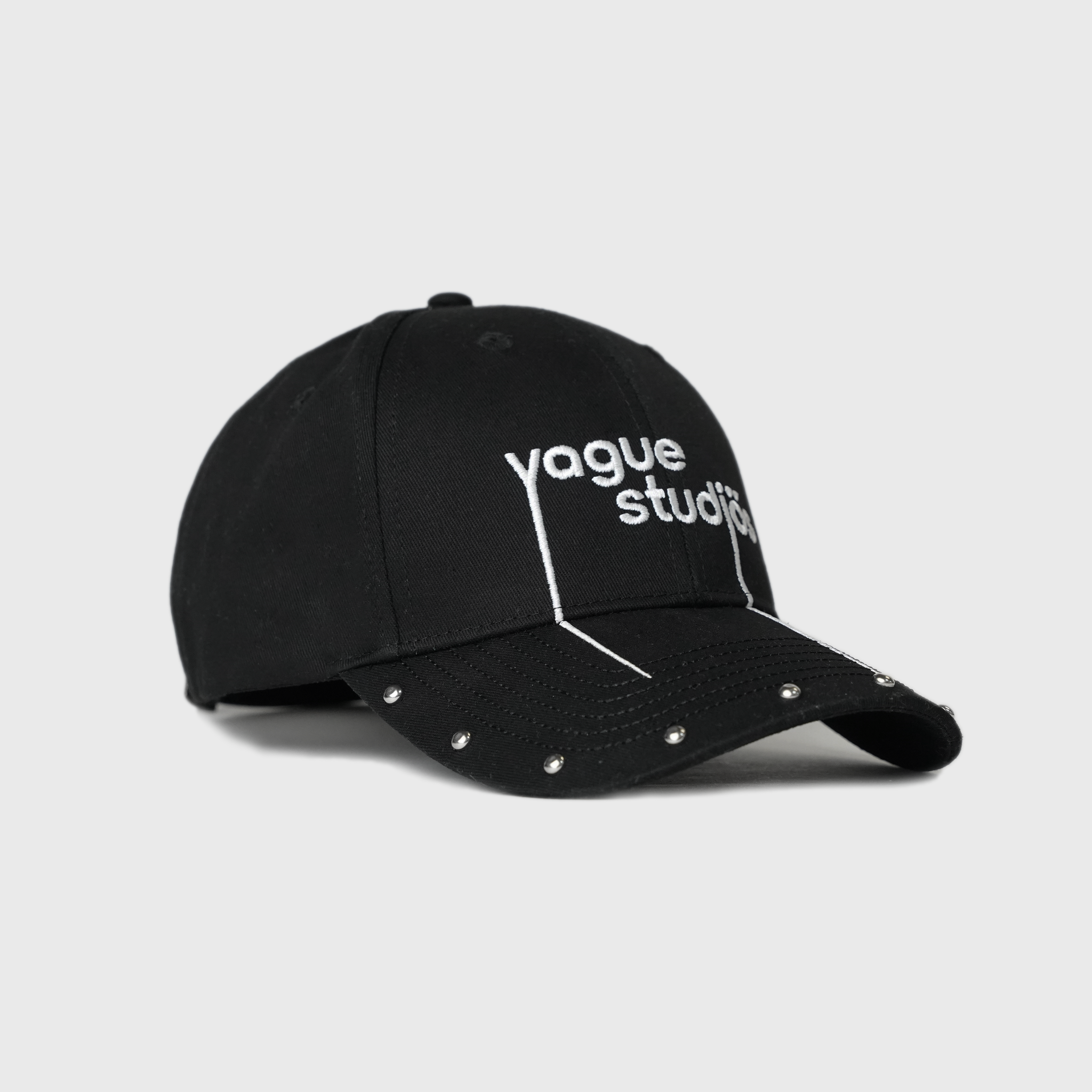 BORE STUDDED HAT