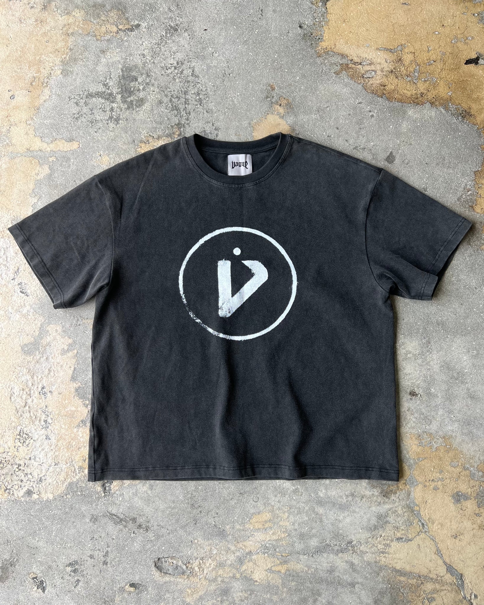 ALT-V TEE [VINTAGE BLACK]