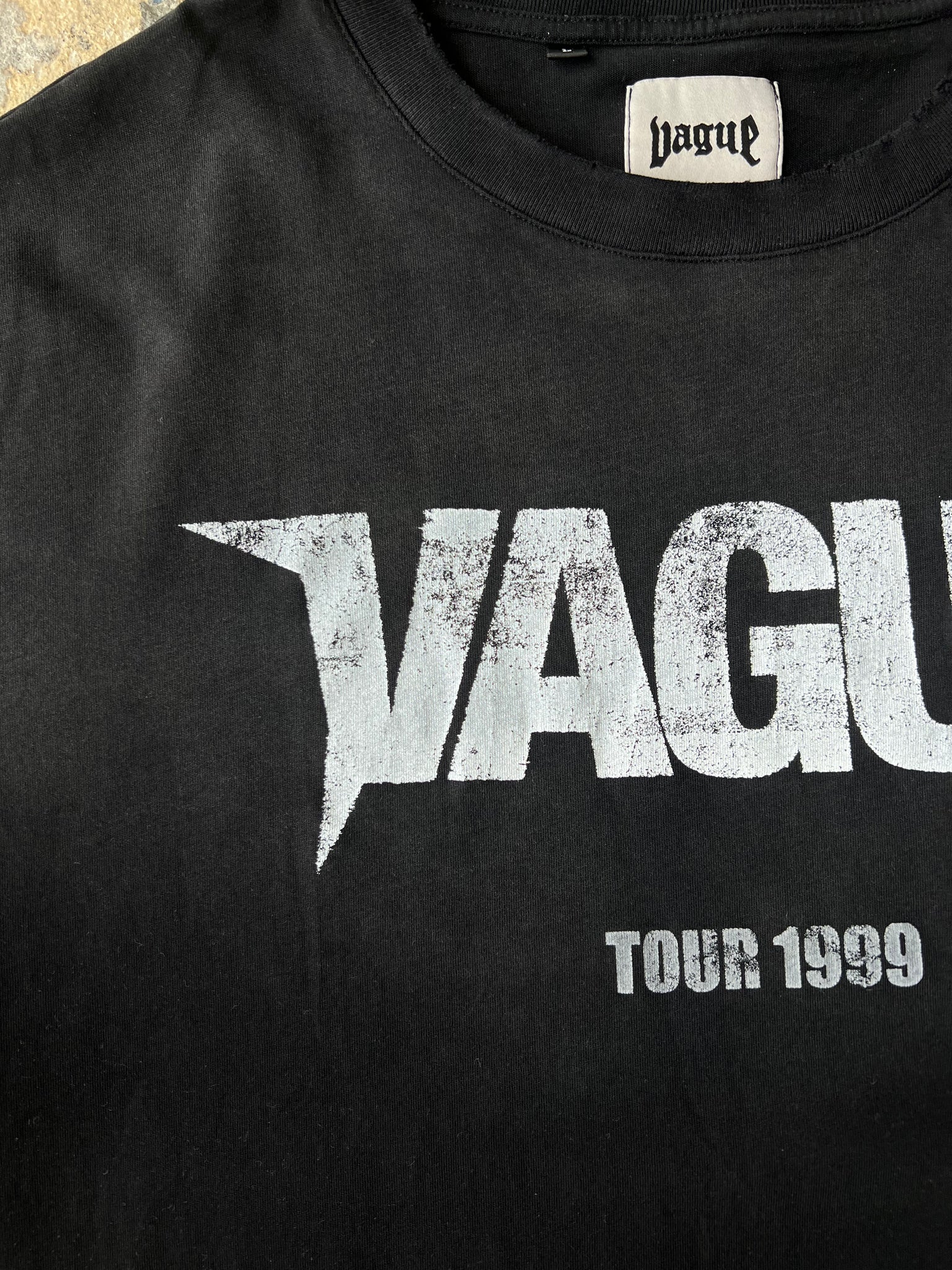 TOUR TEE [FADED BLACK]