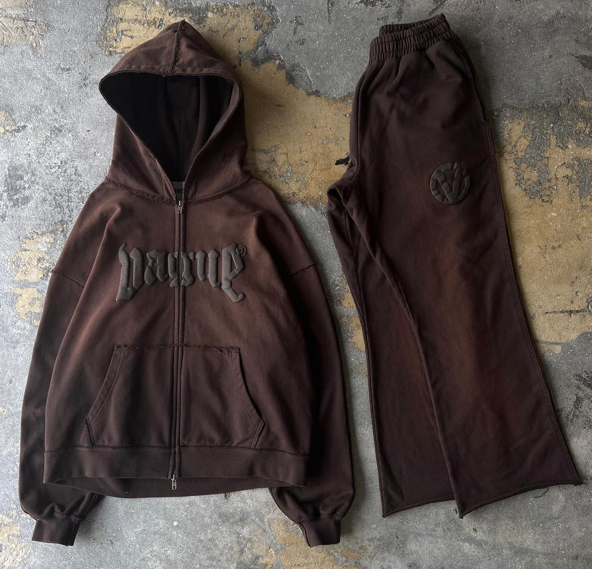 DECONSTRUCTED ESSENTIALS ZIP-UPS