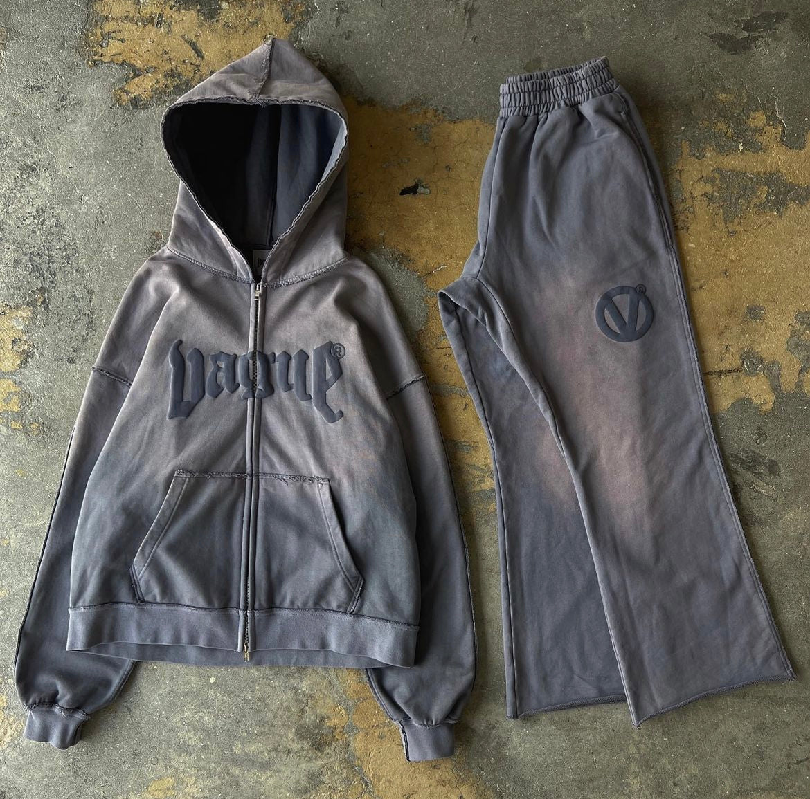 DECONSTRUCTED ESSENTIALS ZIP-UPS