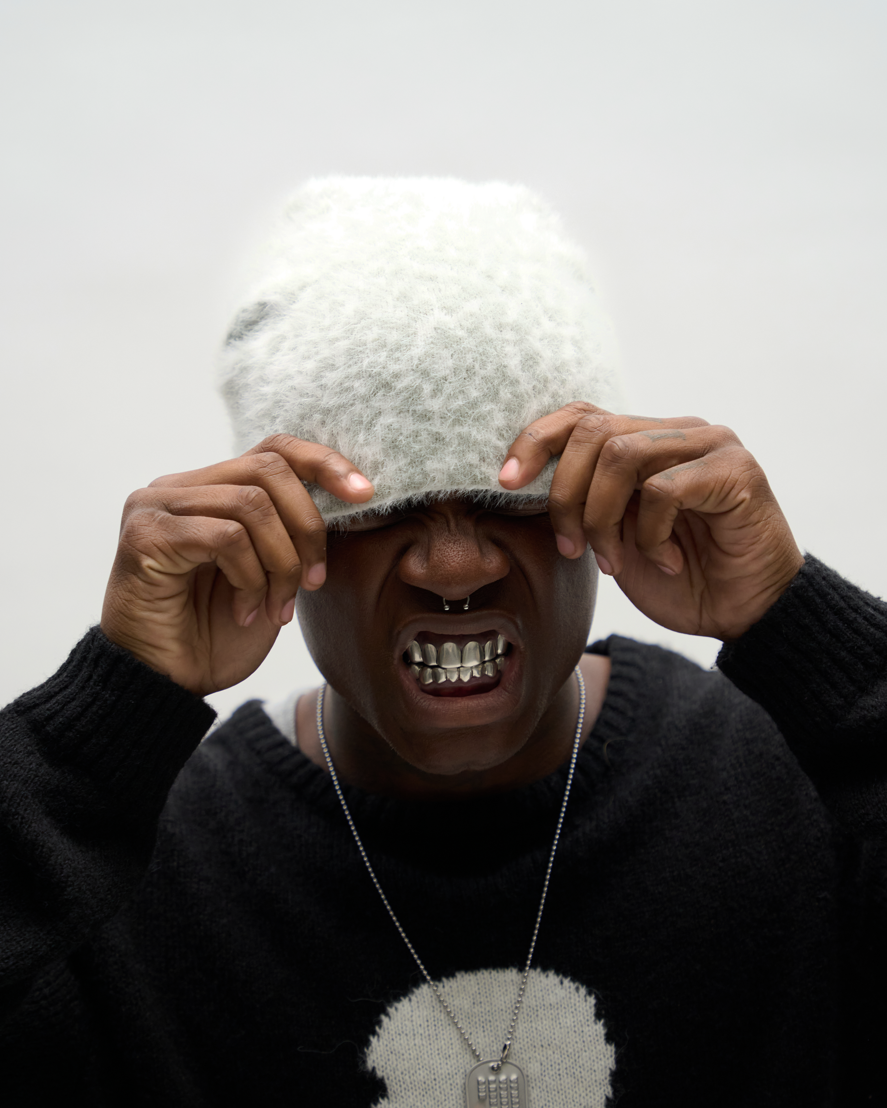 LEOPARD SHAG BEANIE [WHITE]