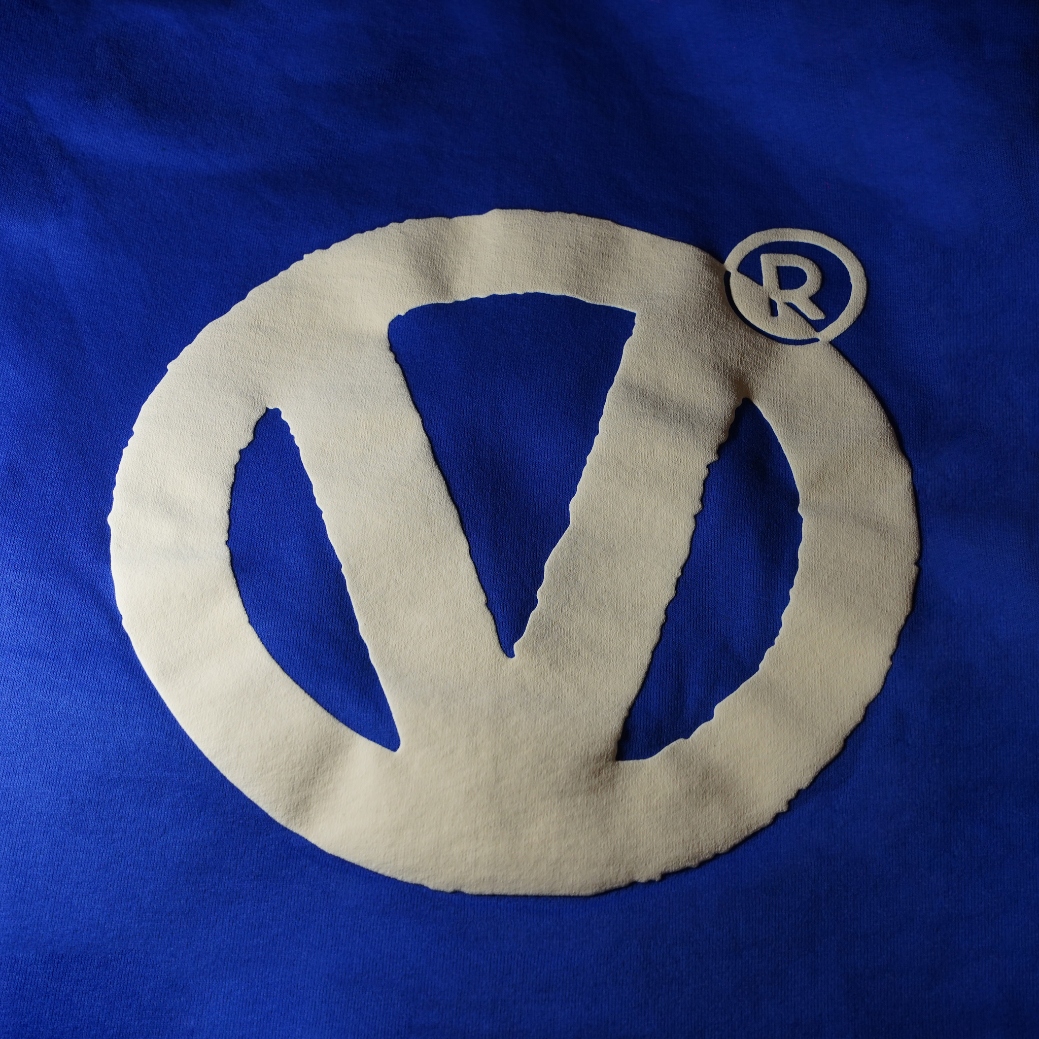 VAGUE ESSENTIALS HOODIE [ROYAL BLUE]