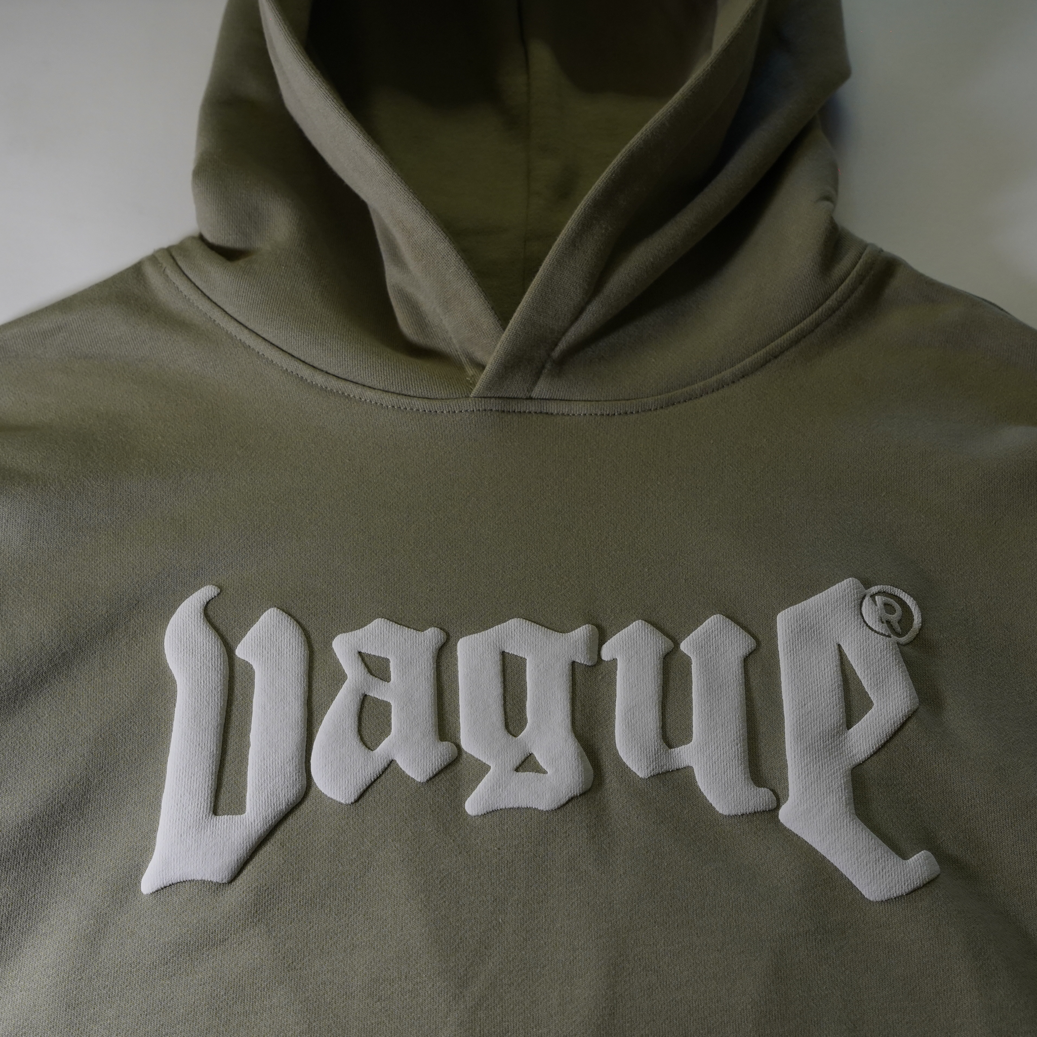 ESSENTIALS HOODIE [OLIVE]