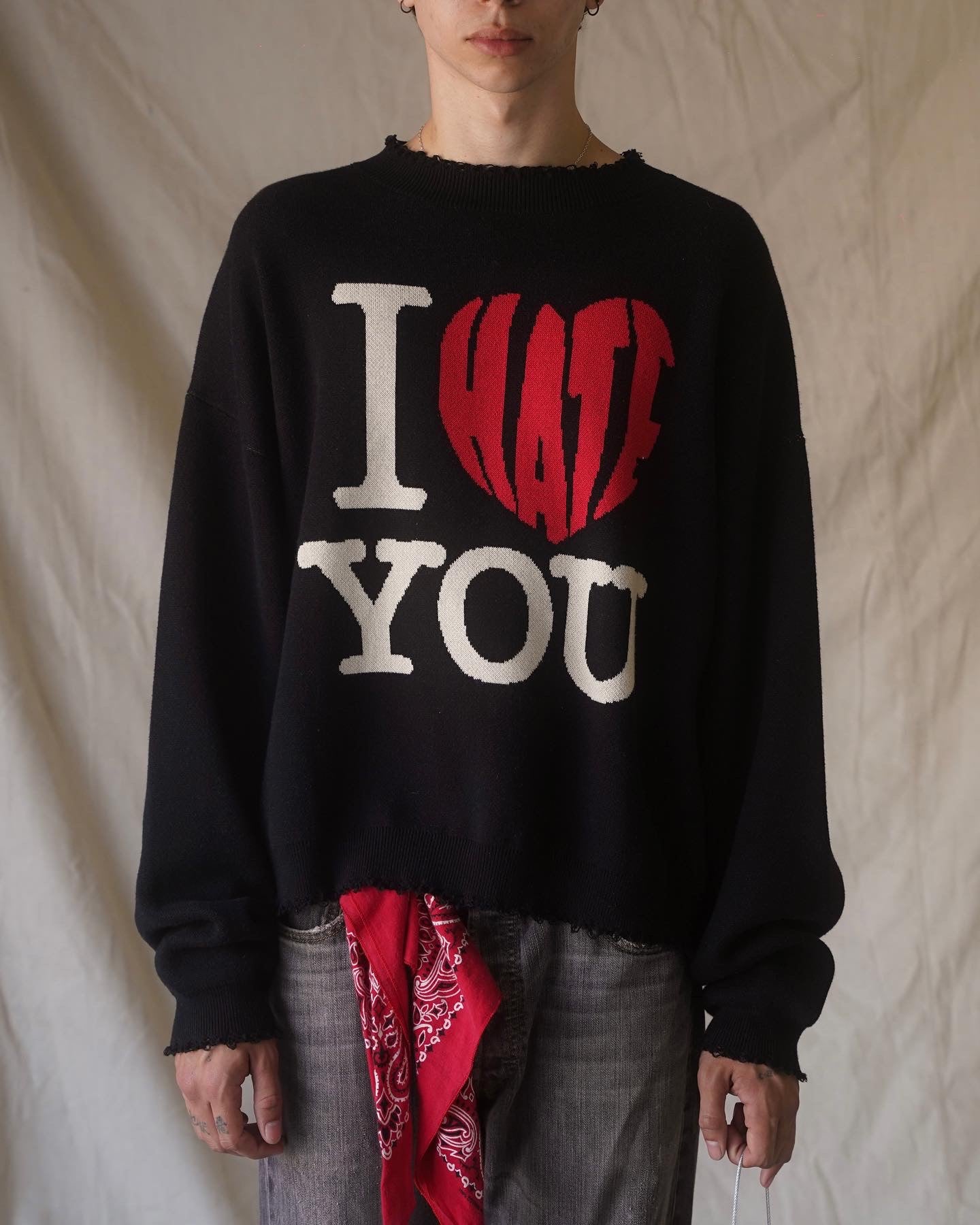 MIXED EMOTIONS SWEATER [BLACK]