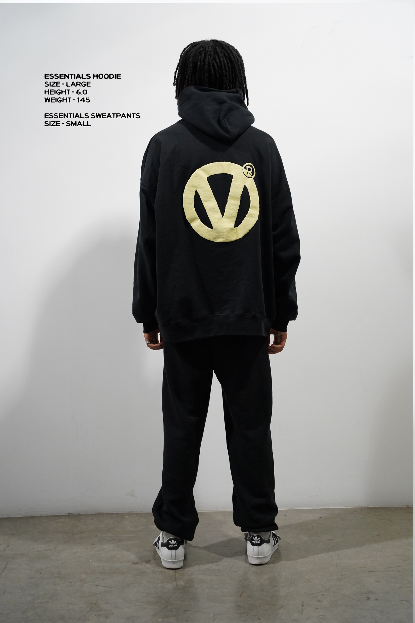 VAGUE ESSENTIALS HOODIE [BLACK]